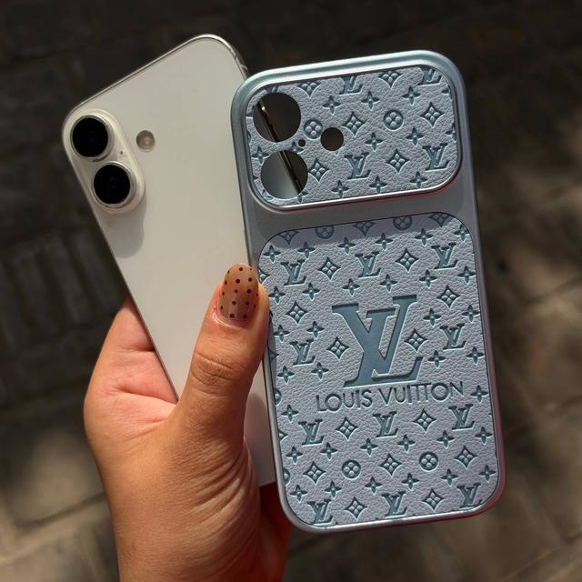 LV (sky blue) c4948