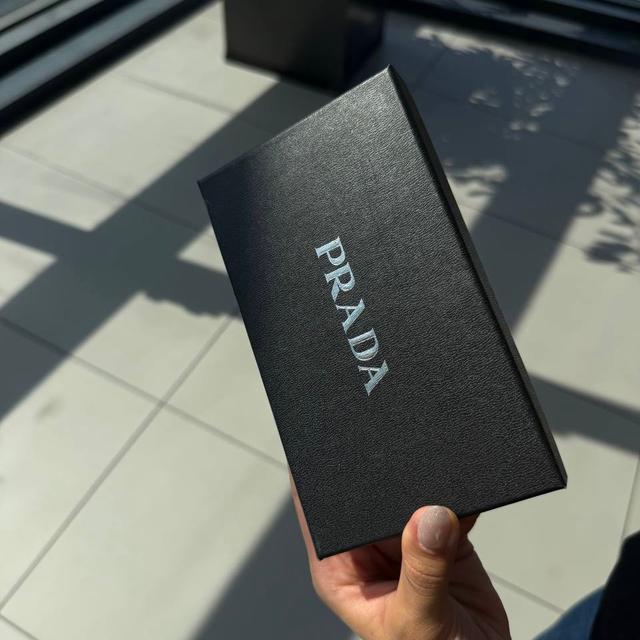جعبه PRADA c4715
