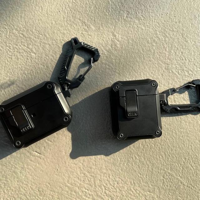 کاور ایرپاد carbon eggshel کد a1319